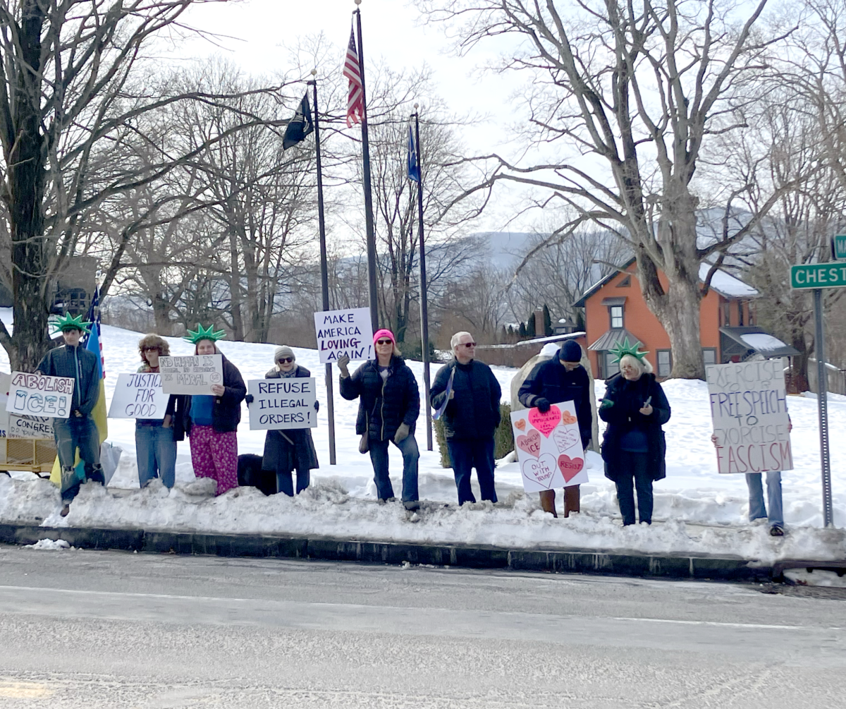 Haldane students protest against ICE alongside other Cold Spring community mem- bers on the corner of Main Street and Rte. 9D on Saturday, Feb. 14, 2026. Th e protest was one of many that occur regularly on Saturday mornings at the busy intersection.